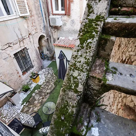 Old Town Spider アパート